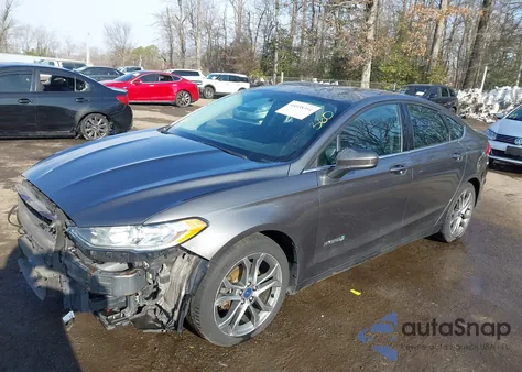 2017 Ford Fusion Hybrid Se z USA, uszkodzony, nr VIN 3FA6P0LU2HR344130